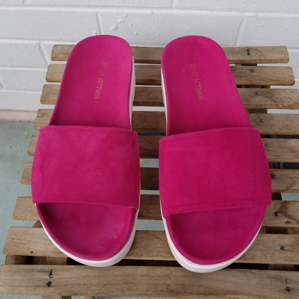 PINK MAGENTA SUEDE SLIDE SANDALS BY STUART WEITZMAN  - SIZE 6 EUC